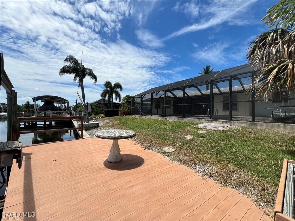 Property Photo: 3 Palmview Boulevard FL 33931