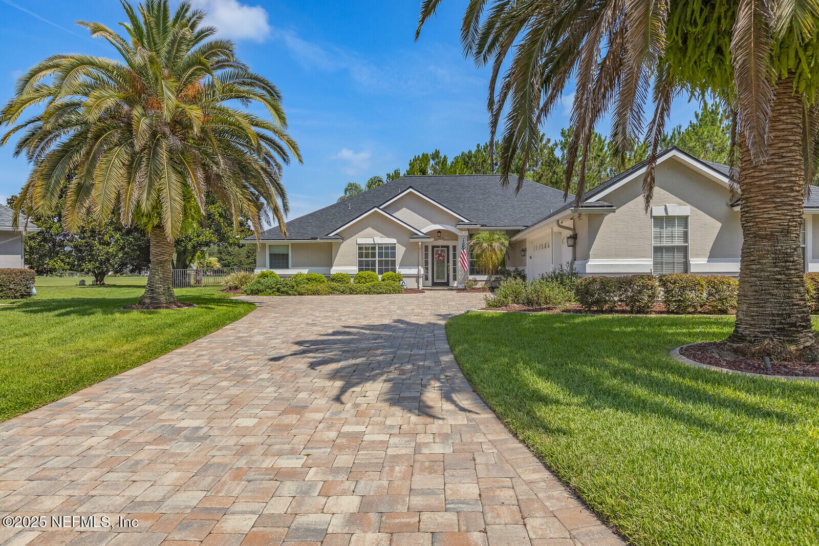 Property Photo: 1956 Lyndhurst Drive FL 32092