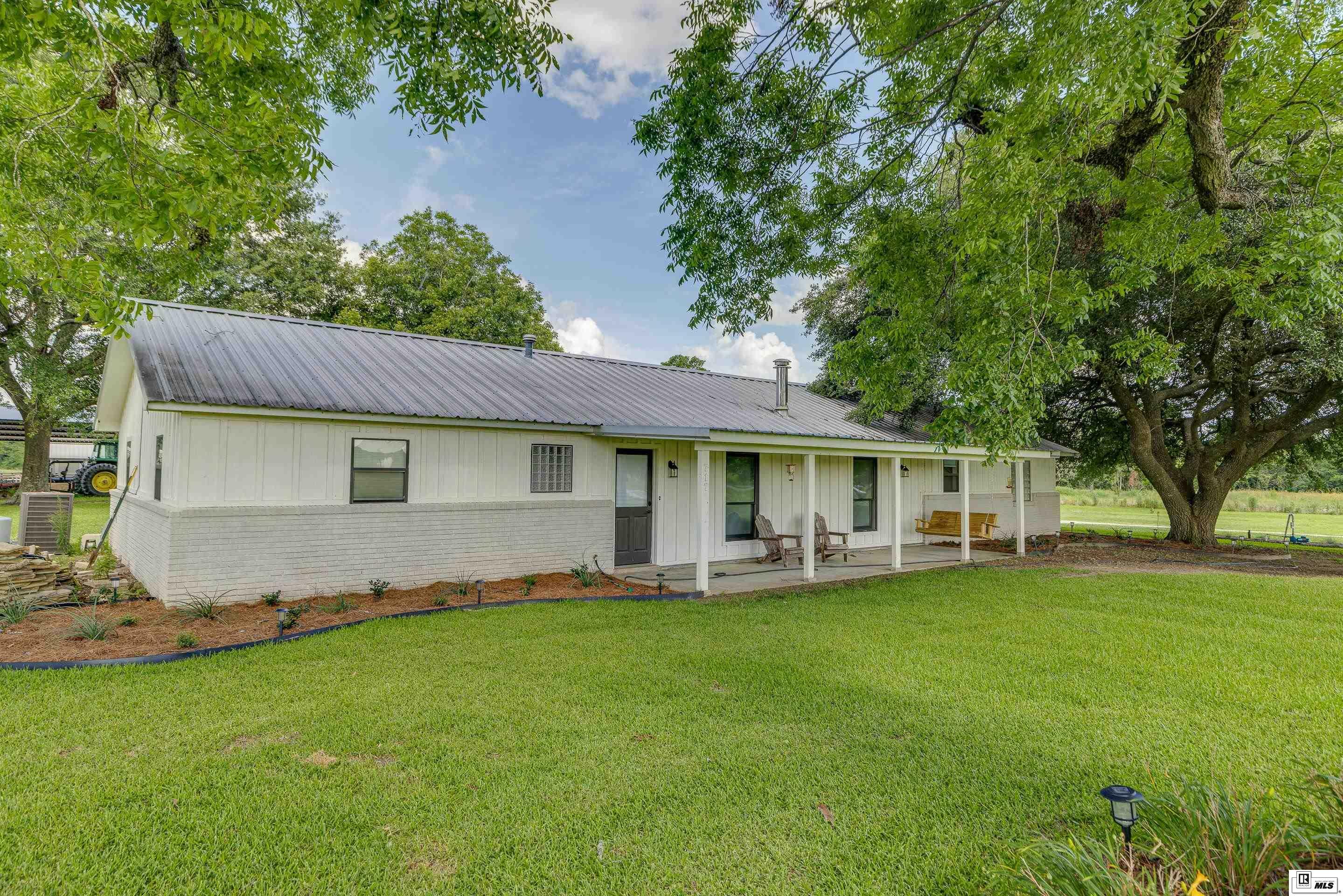 Property Photo: 717 Whitehall Road LA 71259