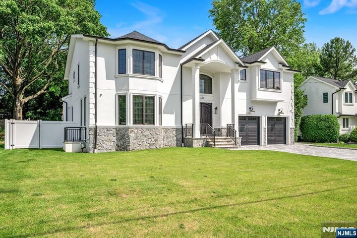 Property Photo:  452 Oregon Street  NJ 07652 