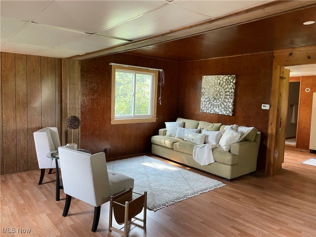 Property Photo: 18636 Mount Pleasant Drive OH 44023