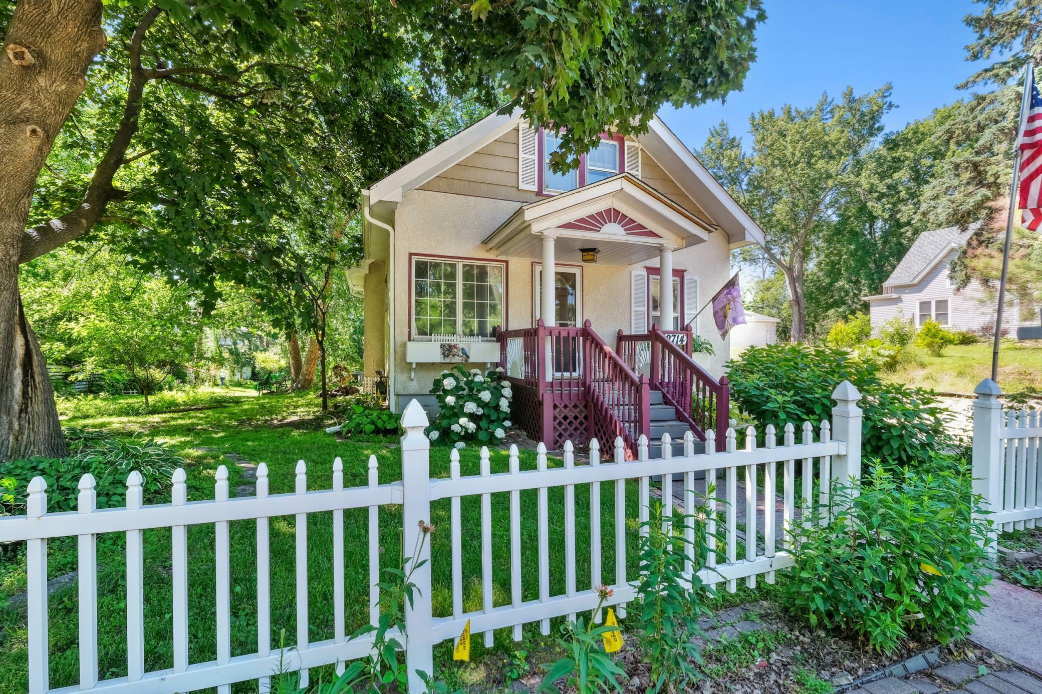 Property Photo:  2714 17th Avenue E  MN 55109 