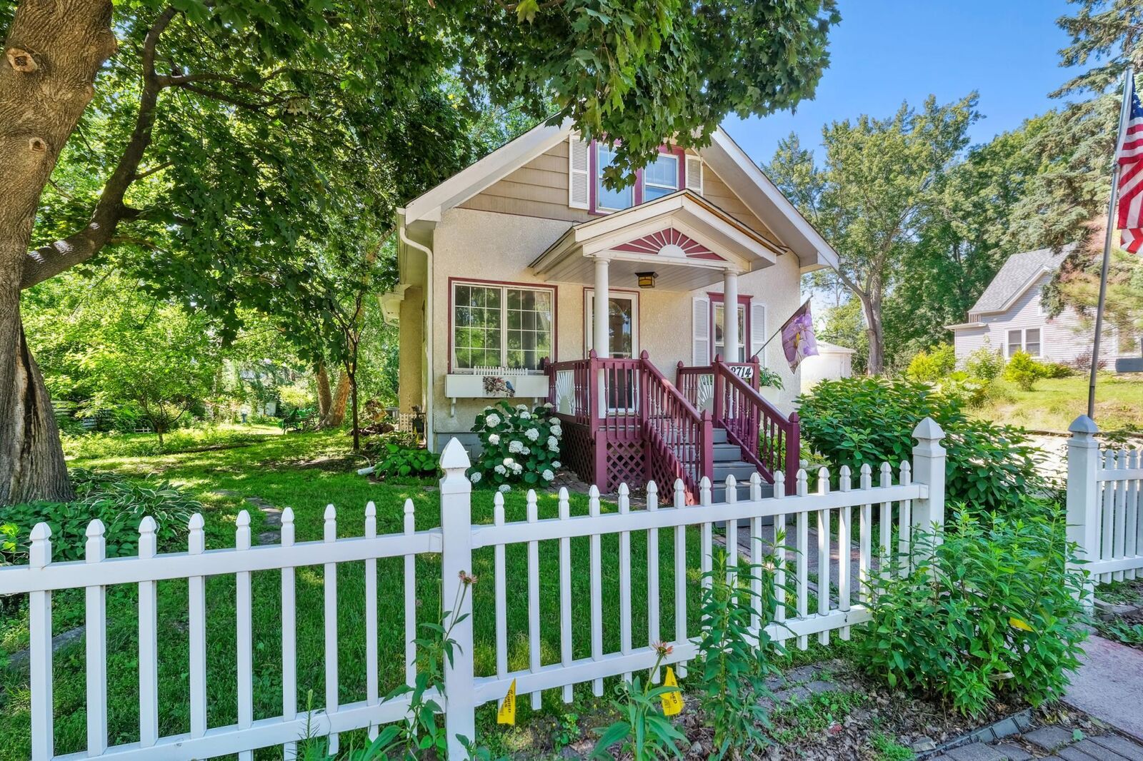 Property Photo:  2714 17th Avenue E  MN 55109 