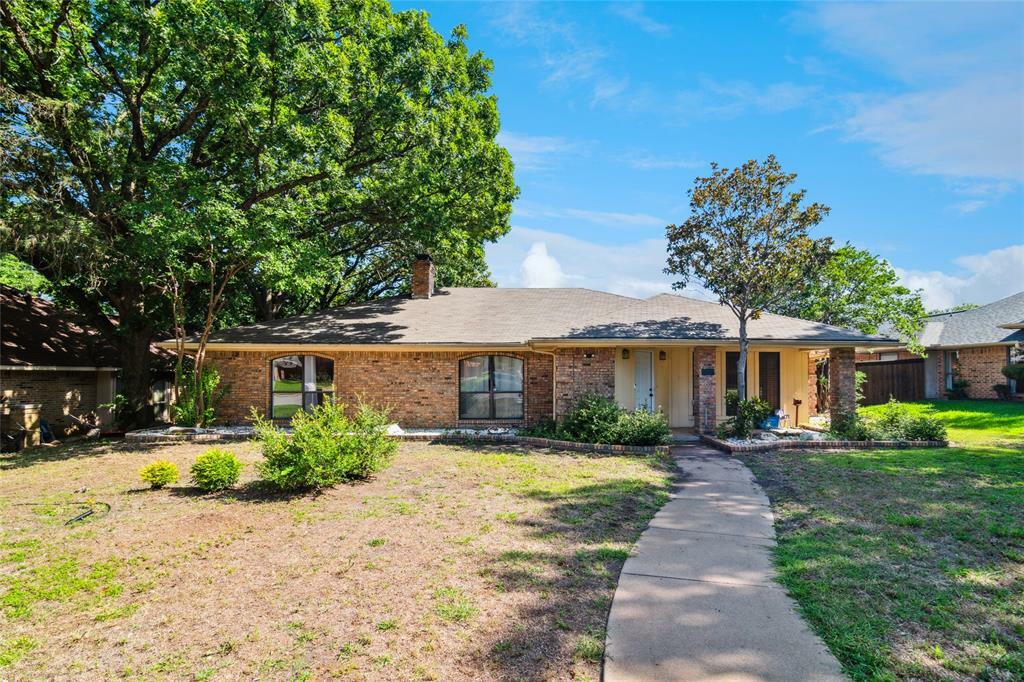 Property Photo: 1214 Fawn Ridge Drive TX 75137