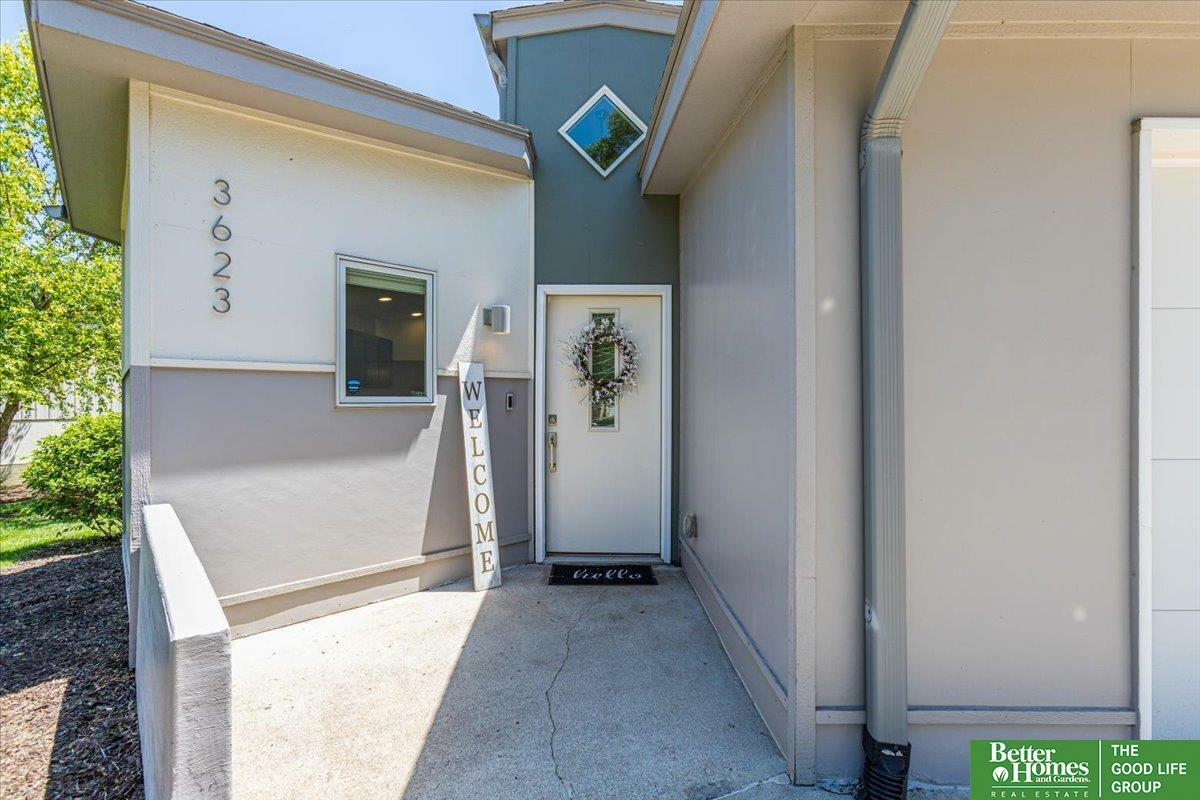 Property Photo: 3623 Clifton Court NE 68134