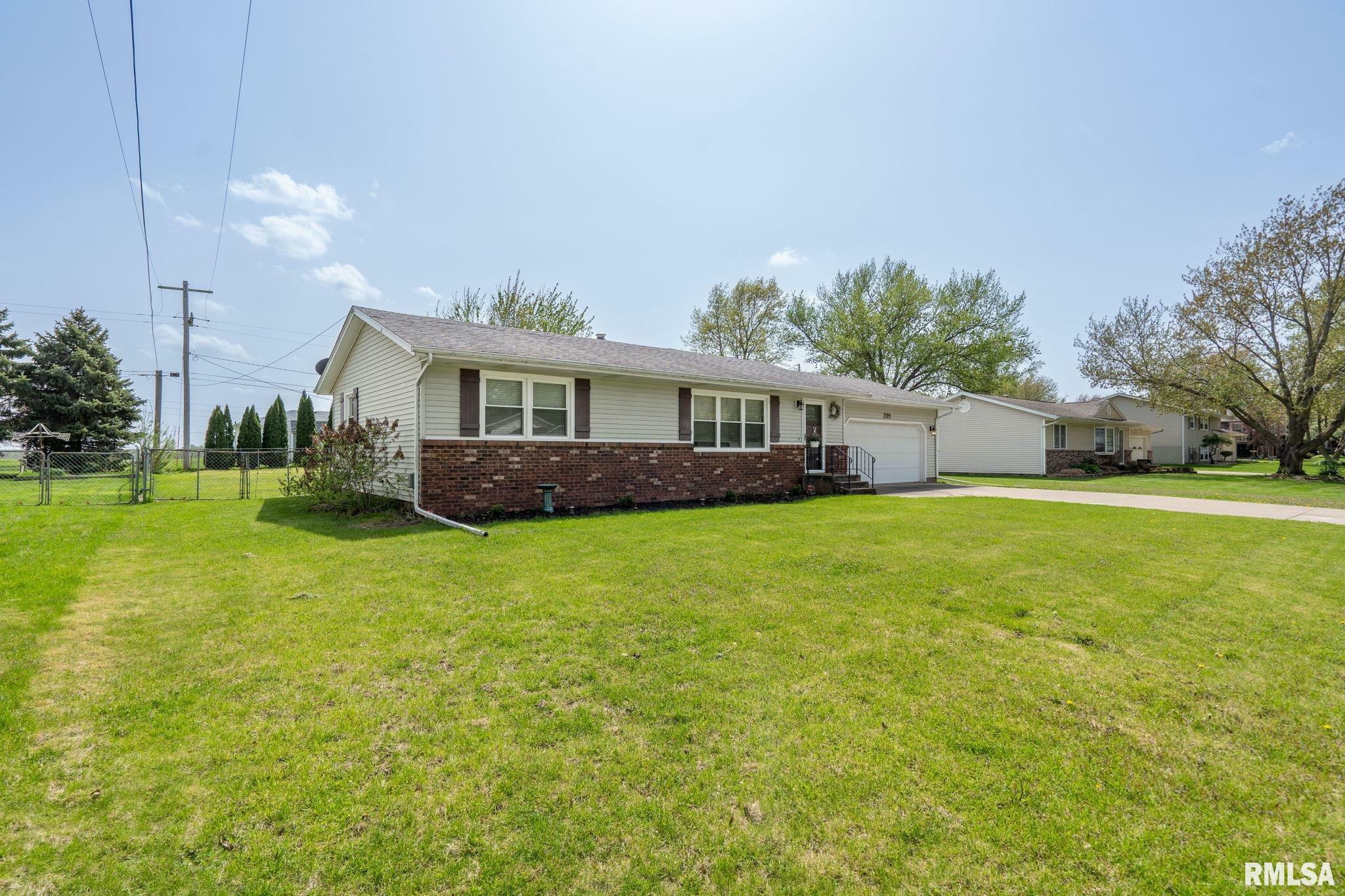 Property Photo: 209 Hilltop Street IL 61241