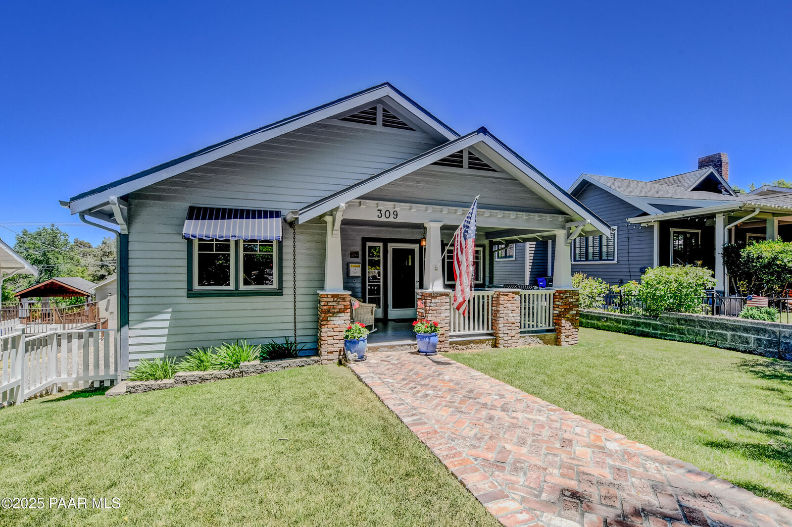 Property Photo: 309 S Mount Vernon Avenue AZ 86303