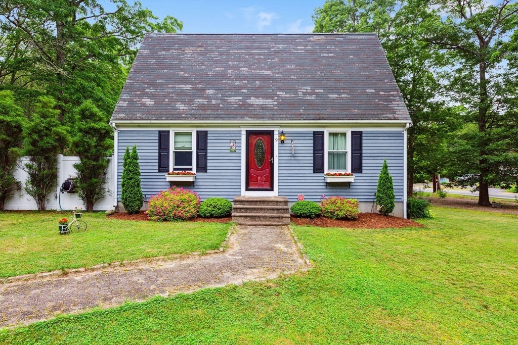 9 Jones Road  Mashpee MA 02649 photo