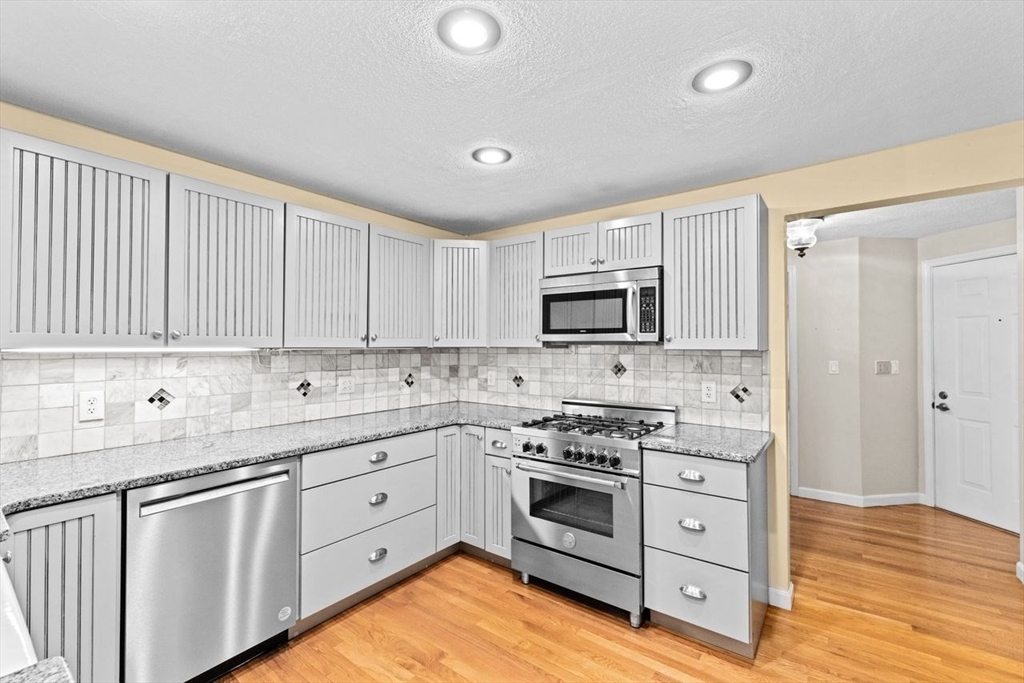 Property Photo: 225 Lincoln St G3 MA 02332