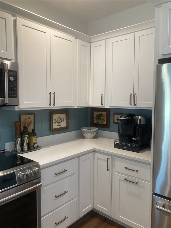 Property Photo: 8 Salisbury Hill Blvd 76 MA 01609