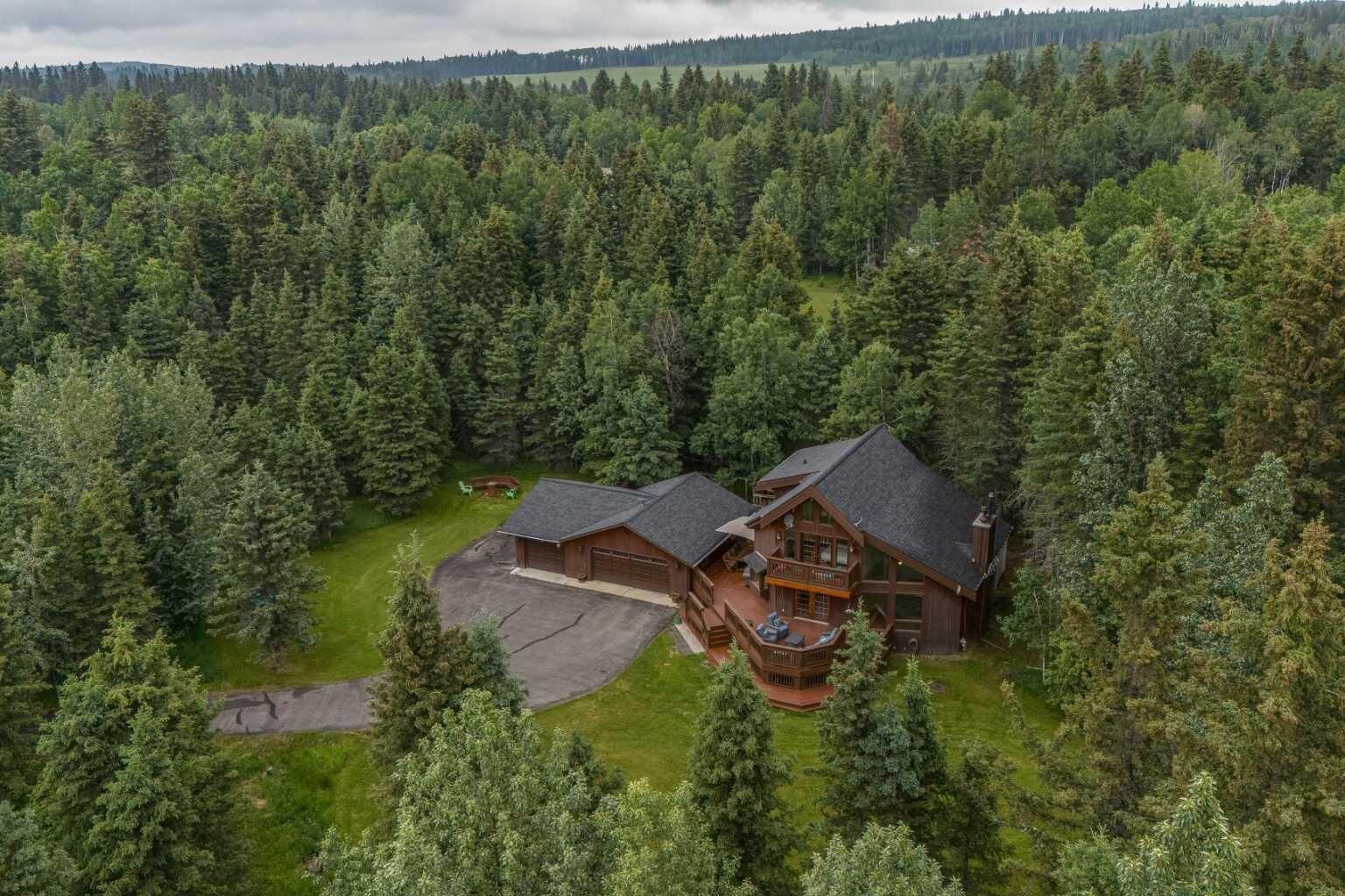 Photo de la propriété:  106 Mountain Lion Drive  AB T0L 0K0