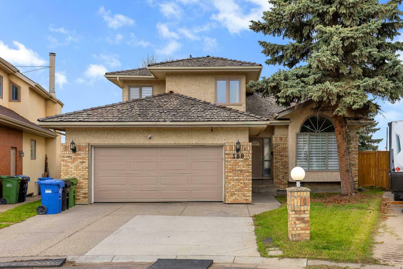 Property Photo: 188 Canter Place SW AB T2W 5M9