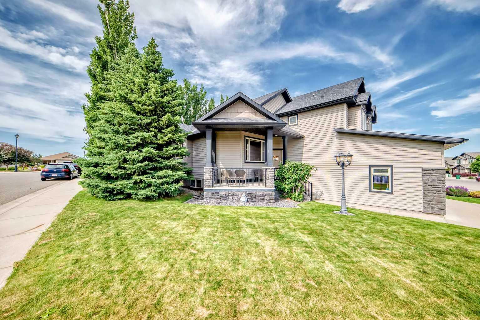 Photo de la propriété: 41 Canyoncrest Point W AB T1K 7Y4