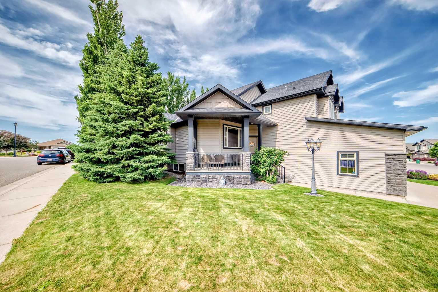 Photo de la propriété: 41 Canyoncrest Point W AB T1K 7Y4