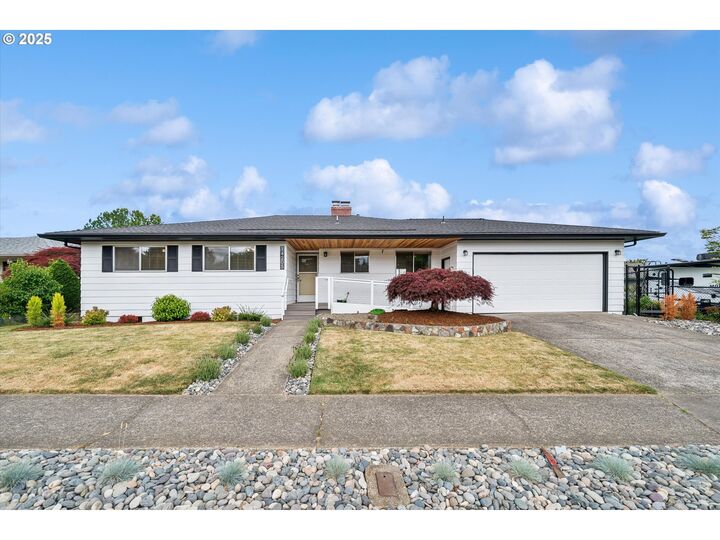14205 NE Fremont Ct  Portland OR 97230 photo