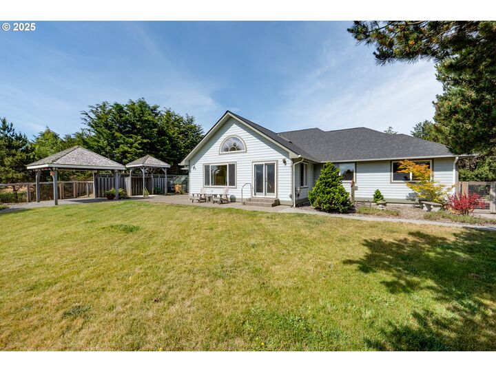 Property Photo: 89523 Manion Dr OR 97146