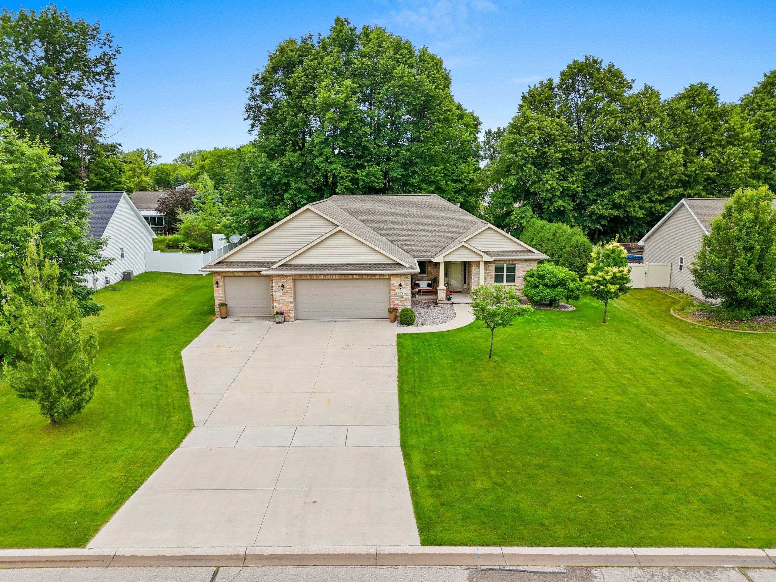 Property Photo:  2114 North Gate Road  WI 54313 