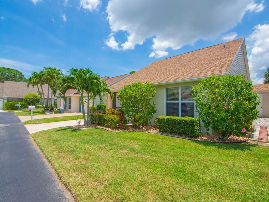 Property Photo: 374 NW Sherry Lane FL 34986