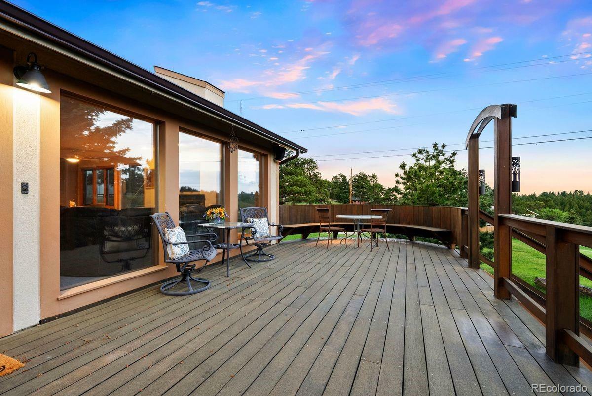 Property Photo:  713 Aspen Road  CO 80401 