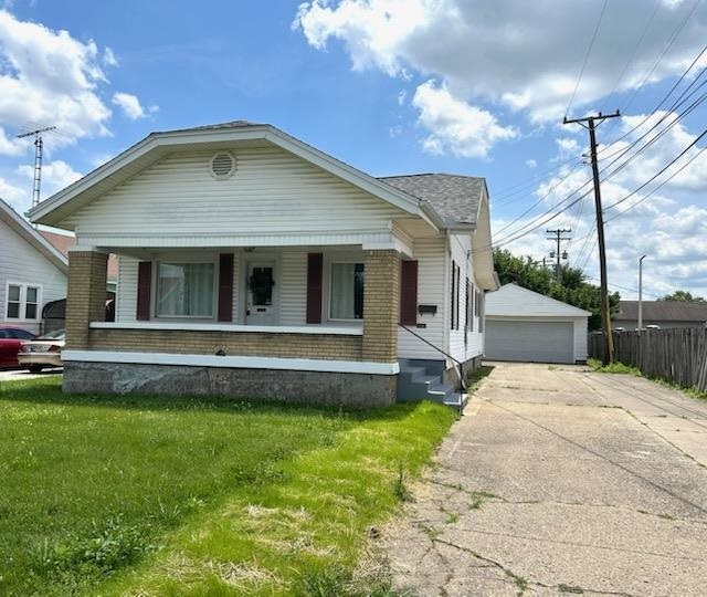 Property Photo: 715 W 30th Street IN 47331