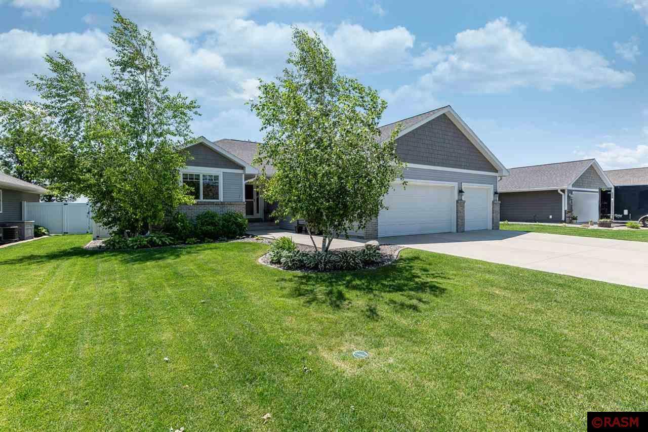 Property Photo: 333 Torrey Pines Drive MN 56001