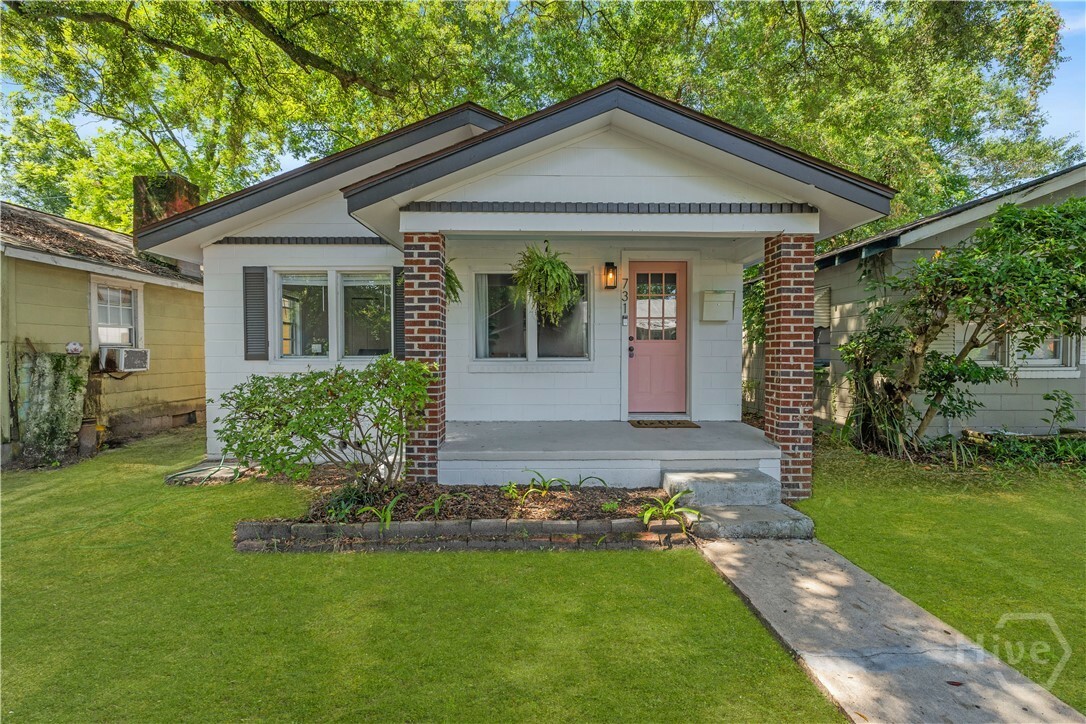 Property Photo:  731 E 34th Street  GA 31401 