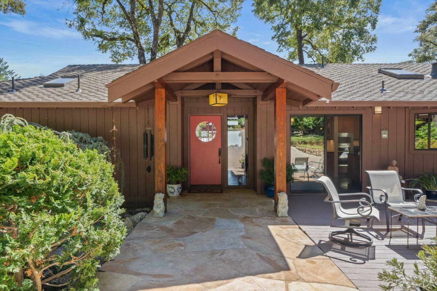 Property Photo: 170 Fox Run CA 95033