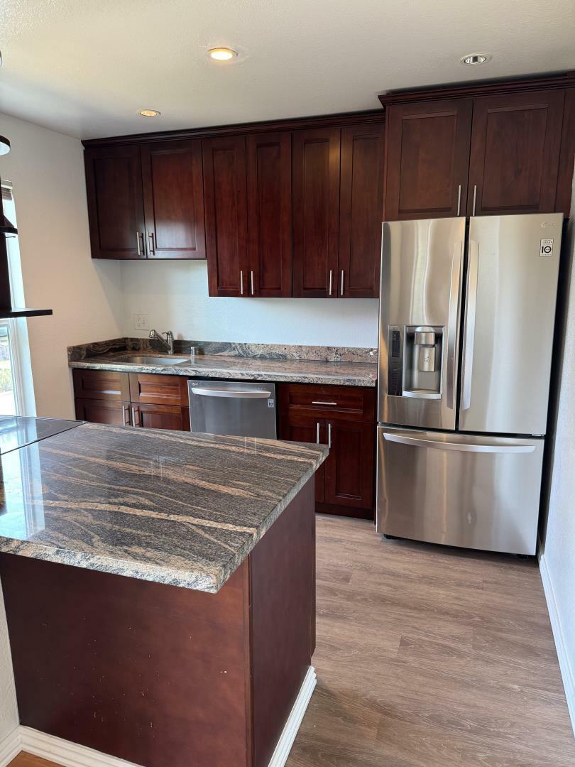 Property Photo: 480 East O'Keefe Street 302 CA 94303