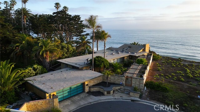 Property Photo: 405 Calle Alicia CA 92672