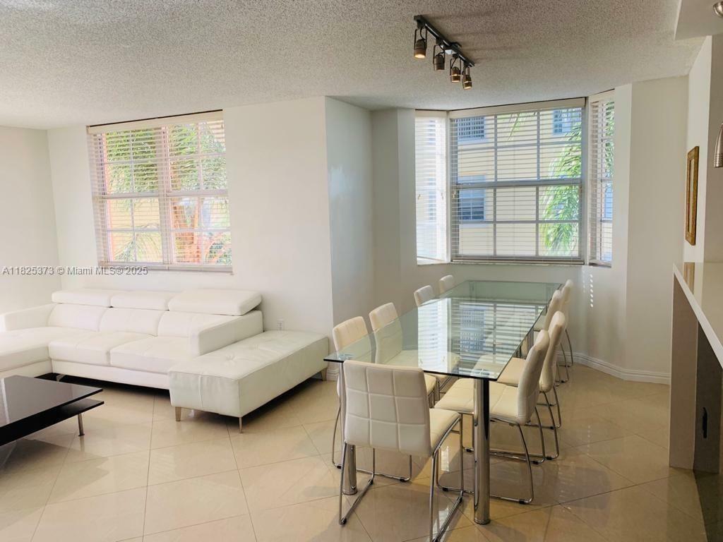 Property Photo: 19999 E Country Club Dr 1407 FL 33180