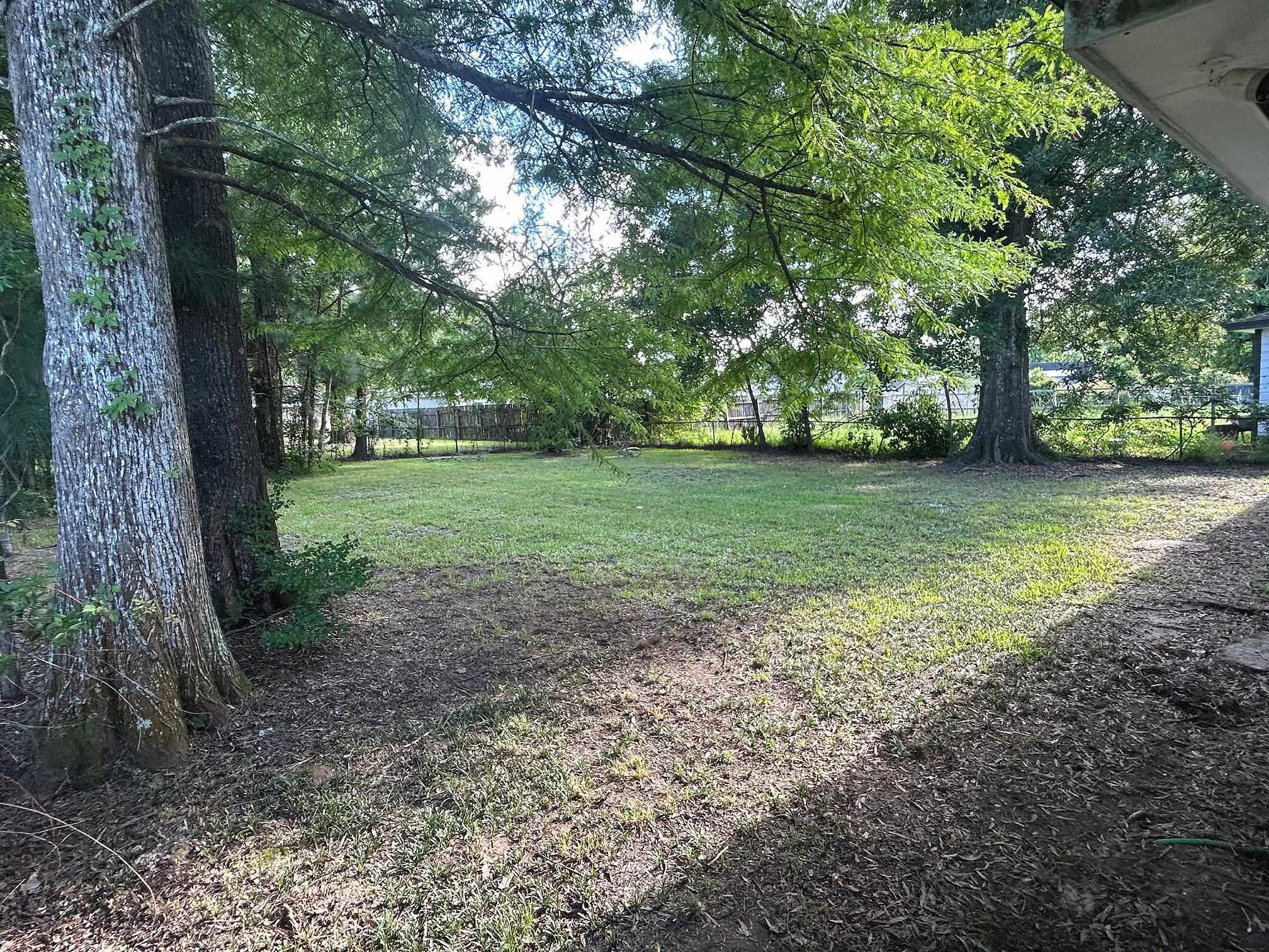 Property Photo: 850 Orange St. TX 77662