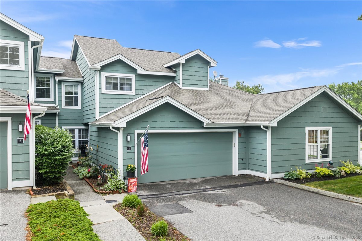 Property Photo: 3 Spyglass Circle 3 CT 06340