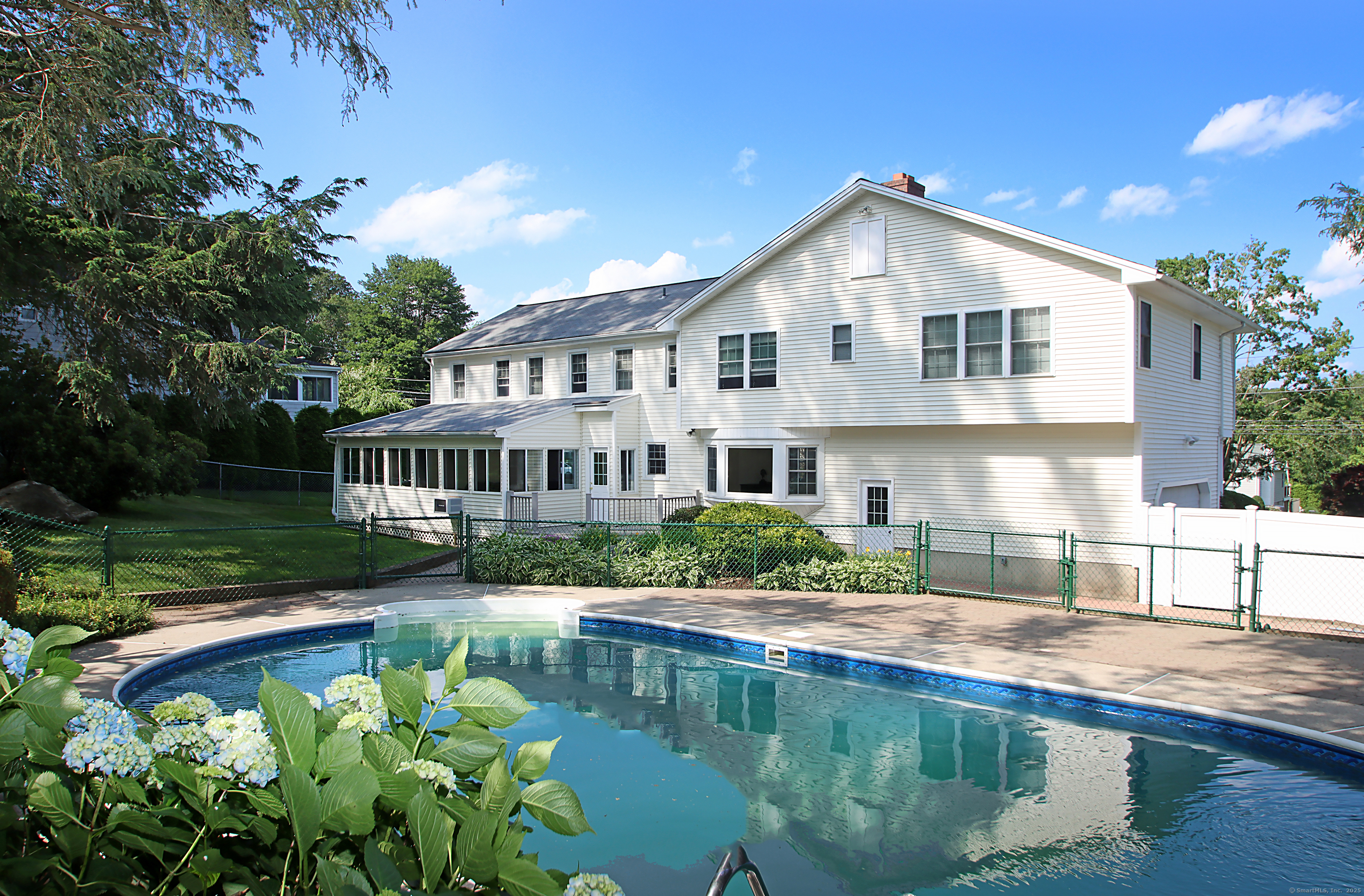 Property Photo: 37 Lamplighter Lane CT 06825