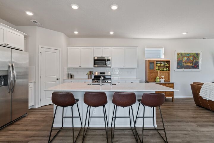 Property Photo:  2692 N Swainson Ln  WA 99019 