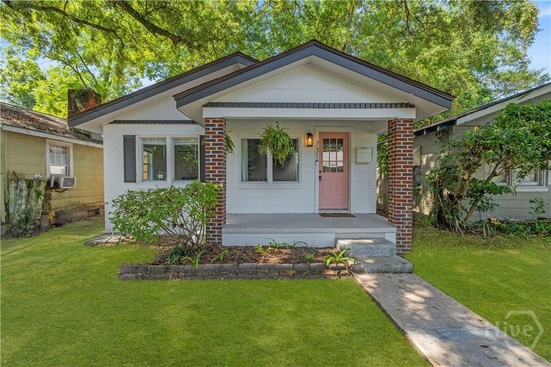 Property Photo:  731 E 34th Street  GA 31401 
