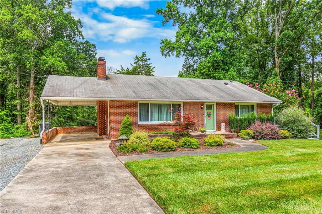 Property Photo:  5152 Davis Road  NC 27105 