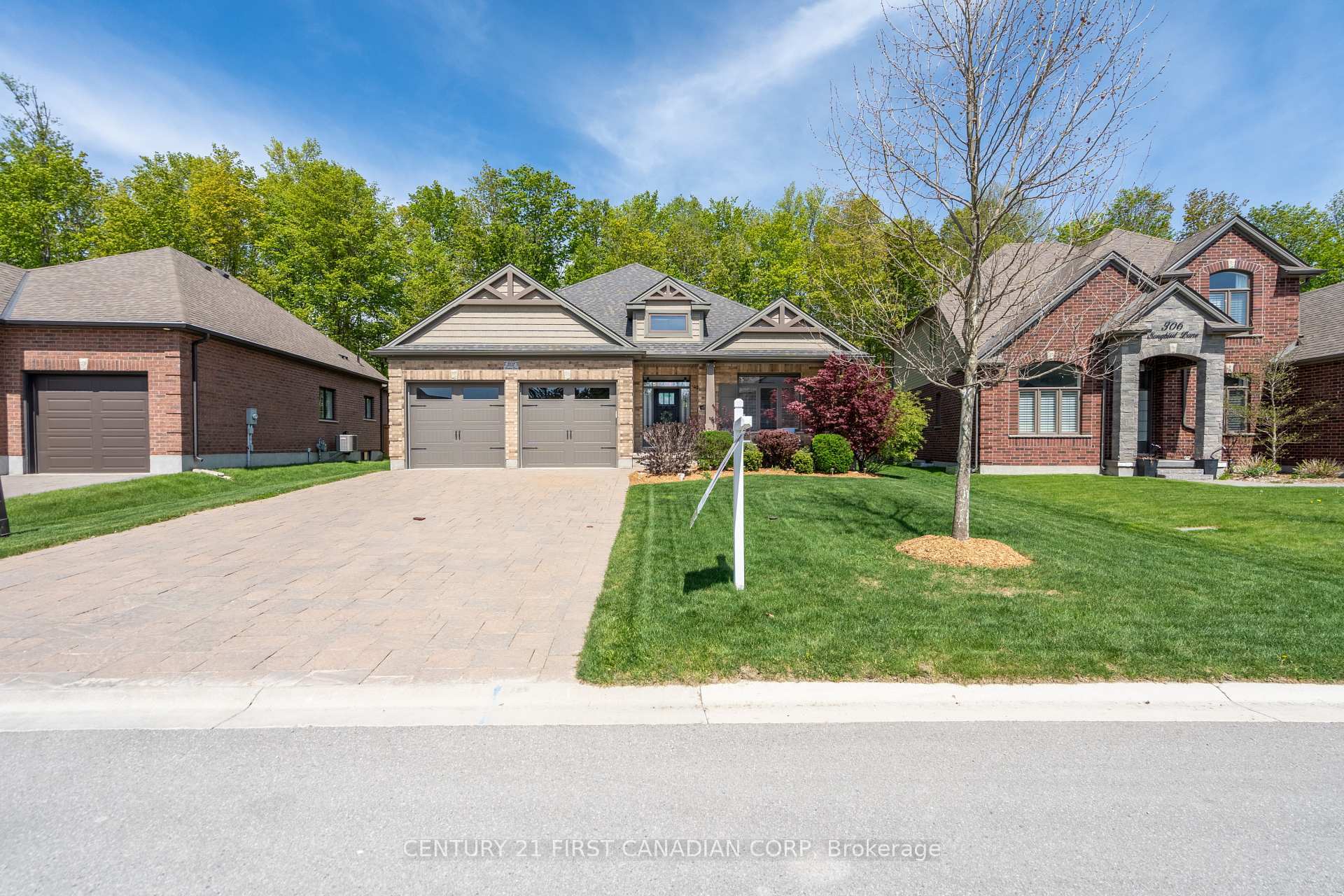 Photo de la propriété: 302 Songbird Lane ON N0M 2A0