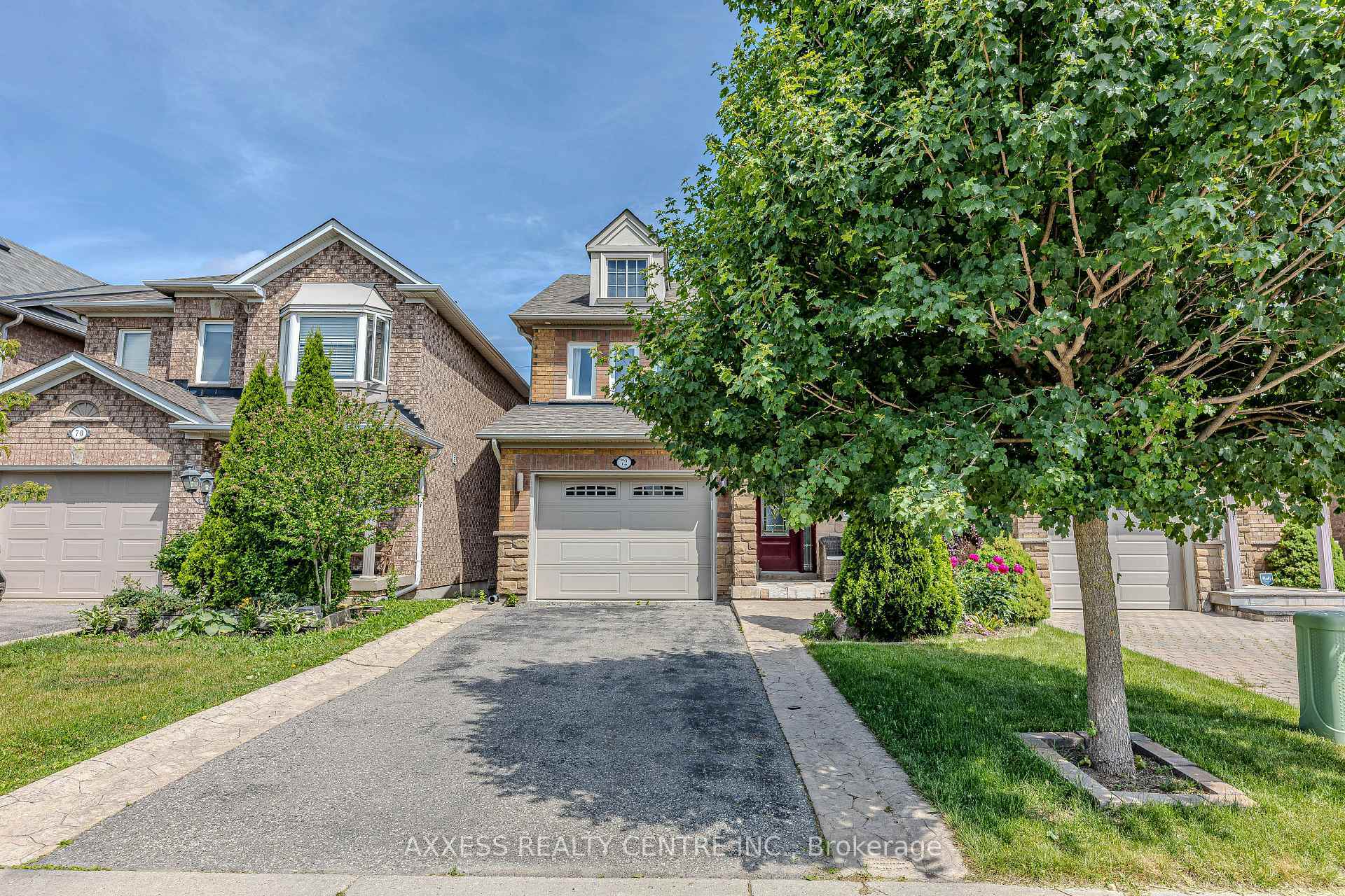Property Photo: 72 Beaverbrook Crescent N ON L6A 3T3