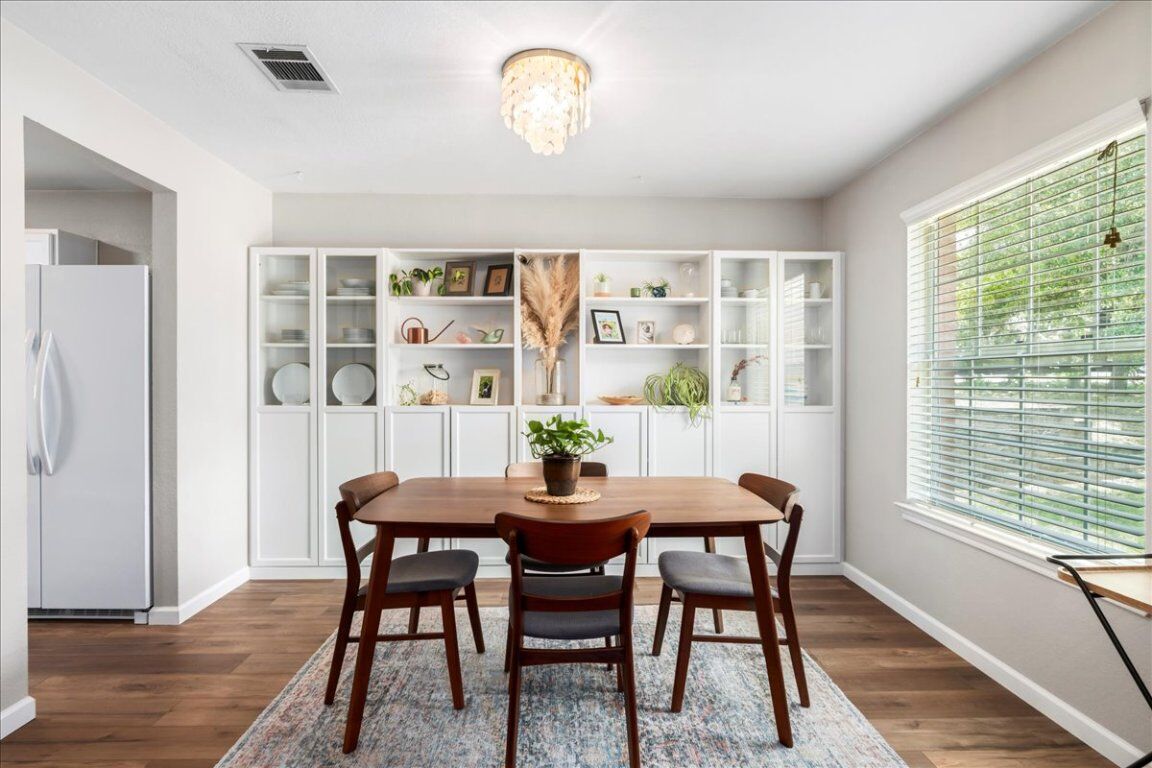Property Photo: 161 Buttercup Way TX 78640
