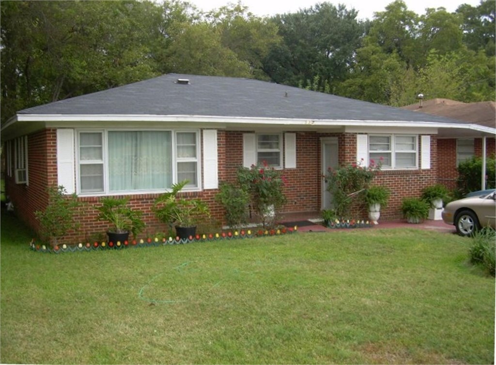 Property Photo: 537 Alice Ave GA 31701