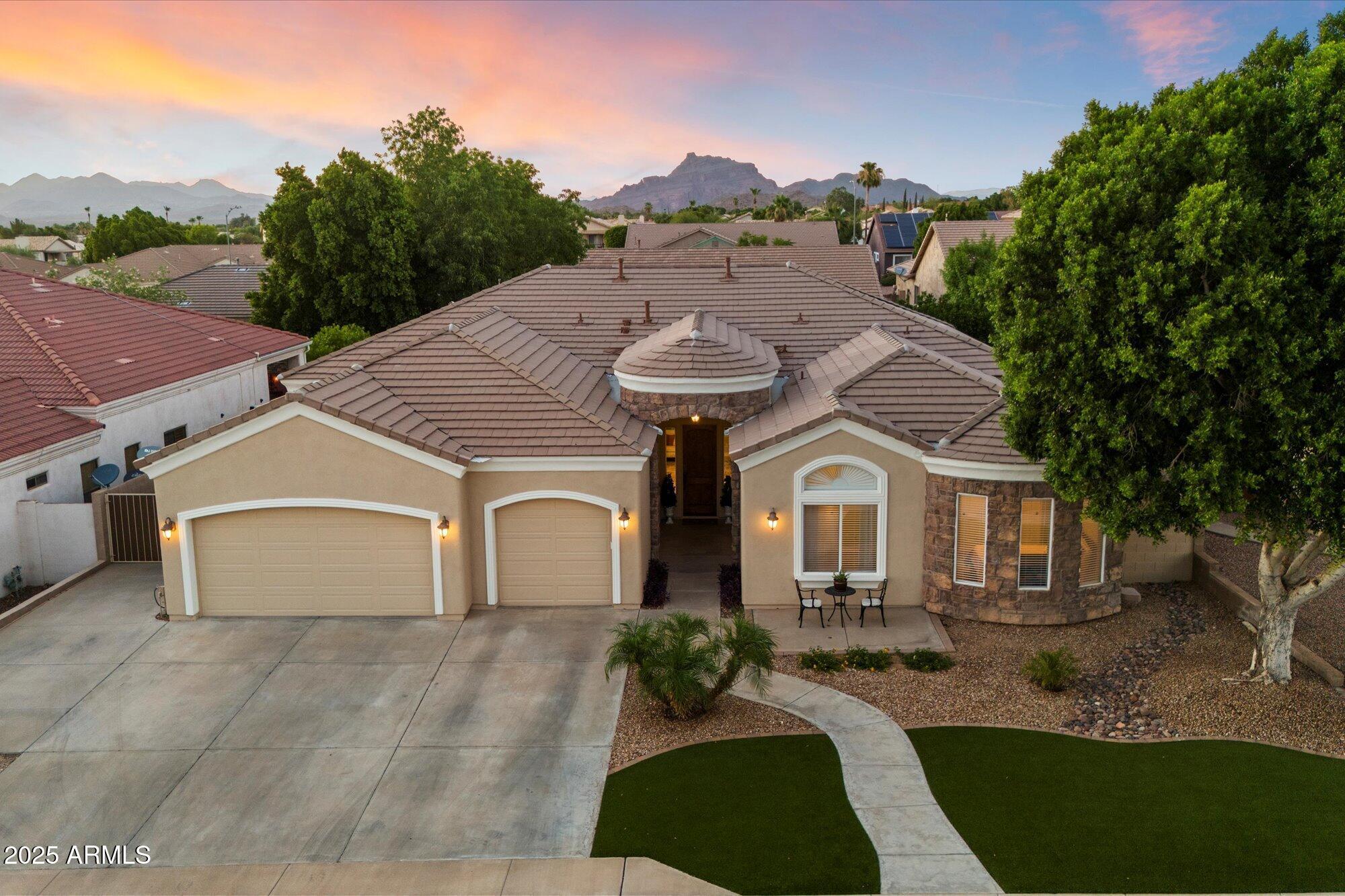 Property Photo: 6448 E Odessa Street AZ 85215