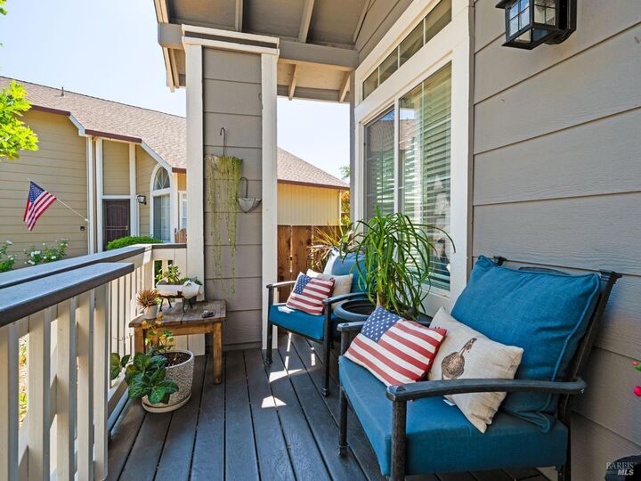 123 Marguerite Lane  Cloverdale CA 95425 photo