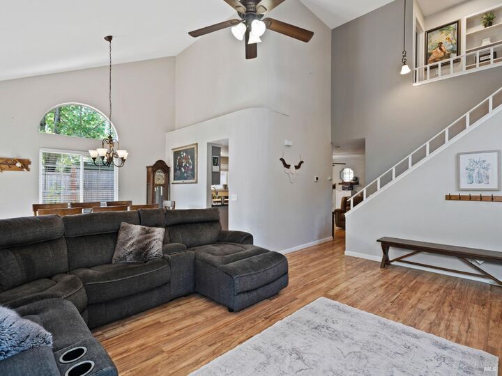 123 Marguerite Lane  Cloverdale CA 95425 photo