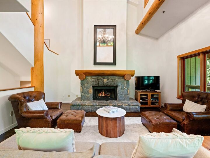 Property Photo:  2240 Nordic Drive 6  BC V8E 0P3 