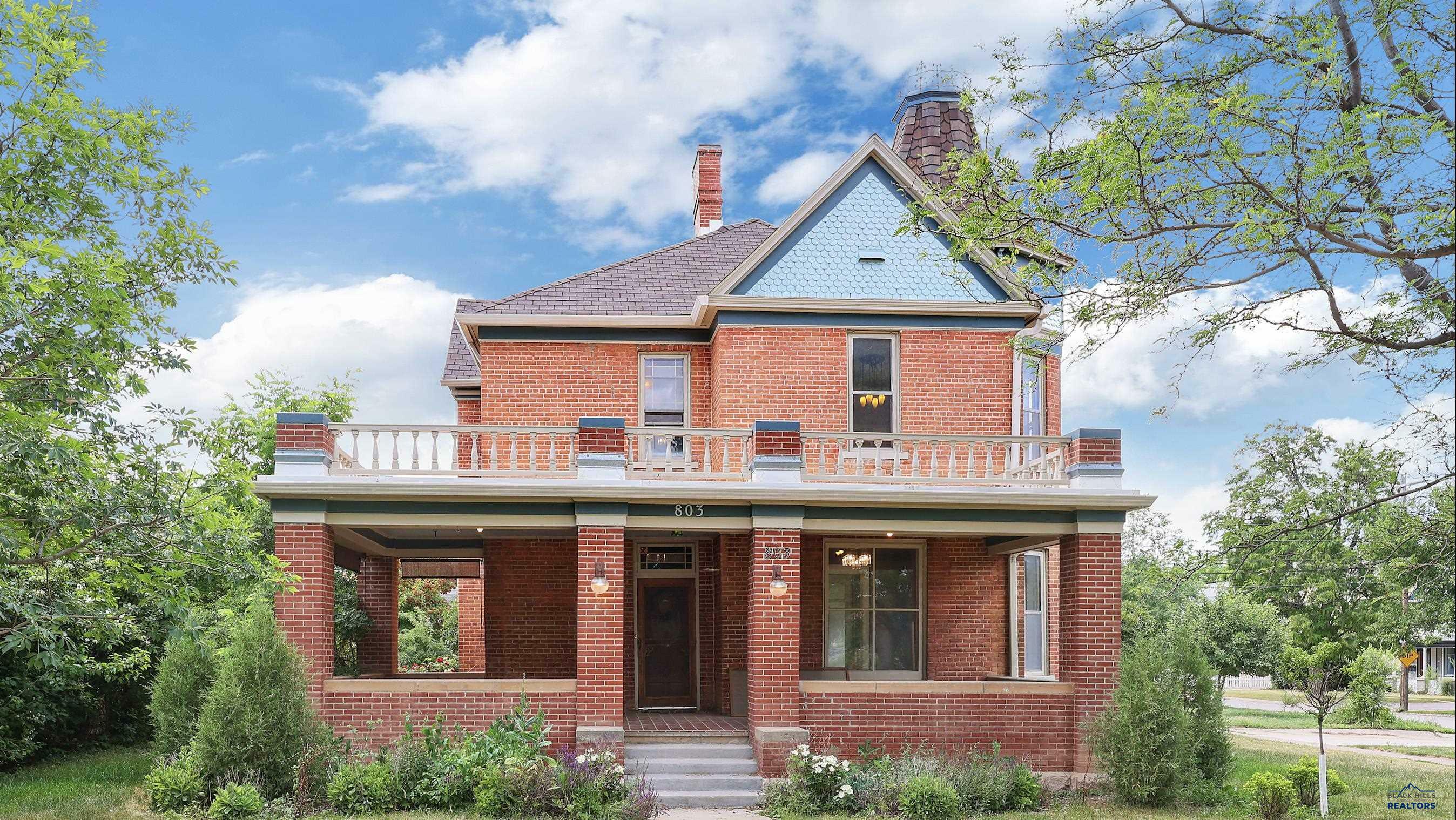 Property Photo: 803 West Blvd SD 57701