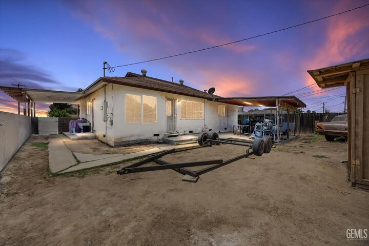 Property Photo:  1416 Duke Drive  CA 93305 