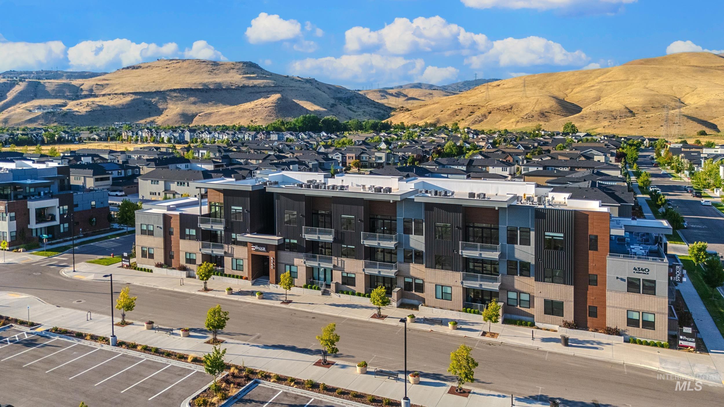 Property Photo: 4340 E Haystack St 205 ID 83716