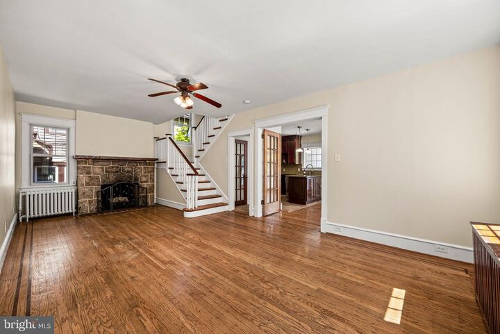 Property Photo: 112 E Franklin Avenue NJ 08108