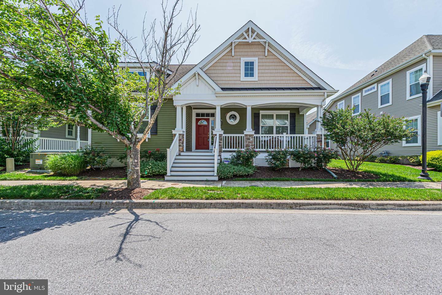 Property Photo: 102 Arch Street DE 19968
