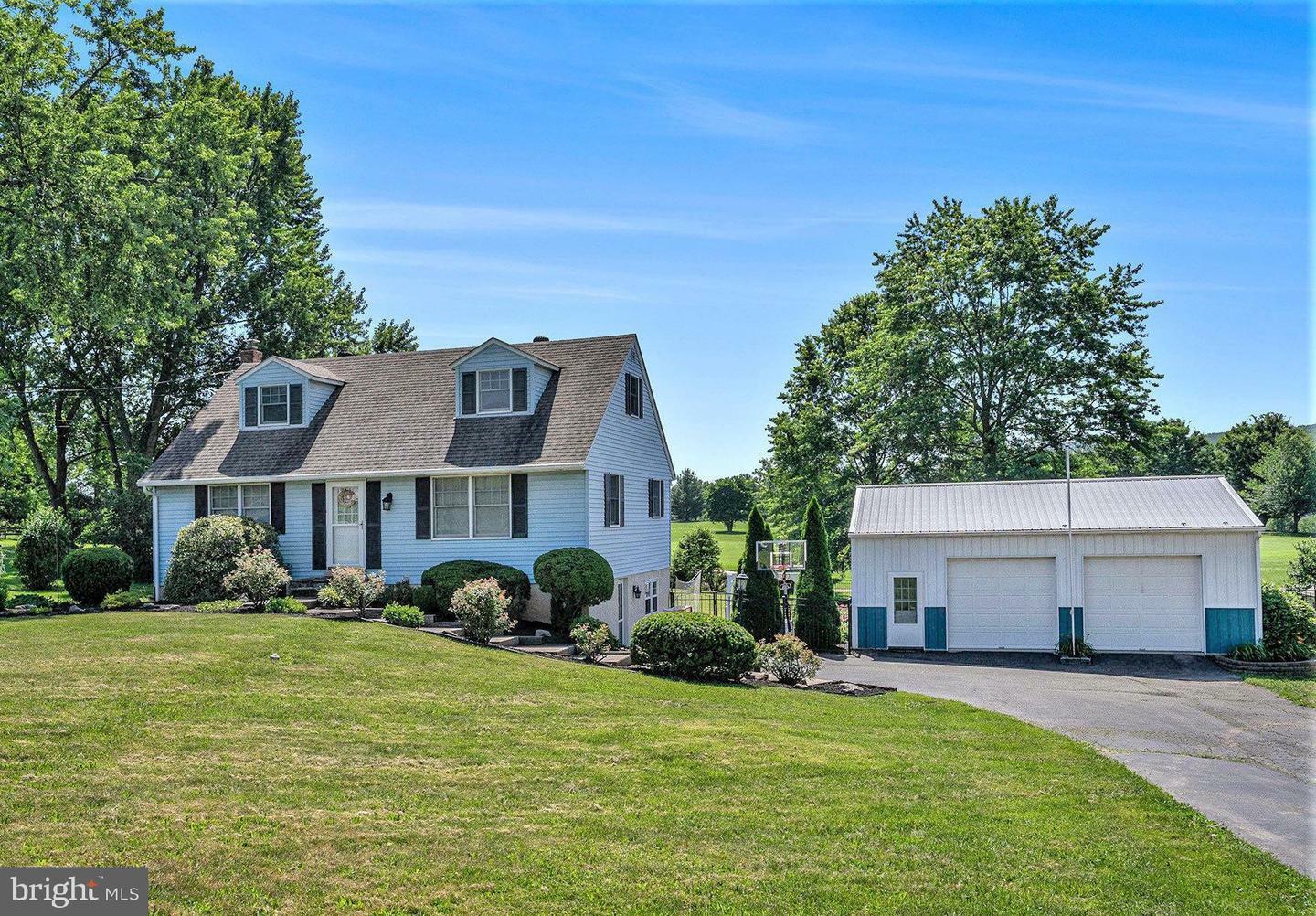Property Photo:  2900 New Hanover Square Road  PA 19525 
